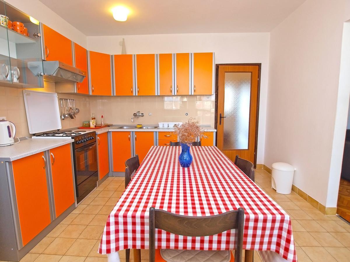 Apartments Ivan 41 Pula Bagian luar foto