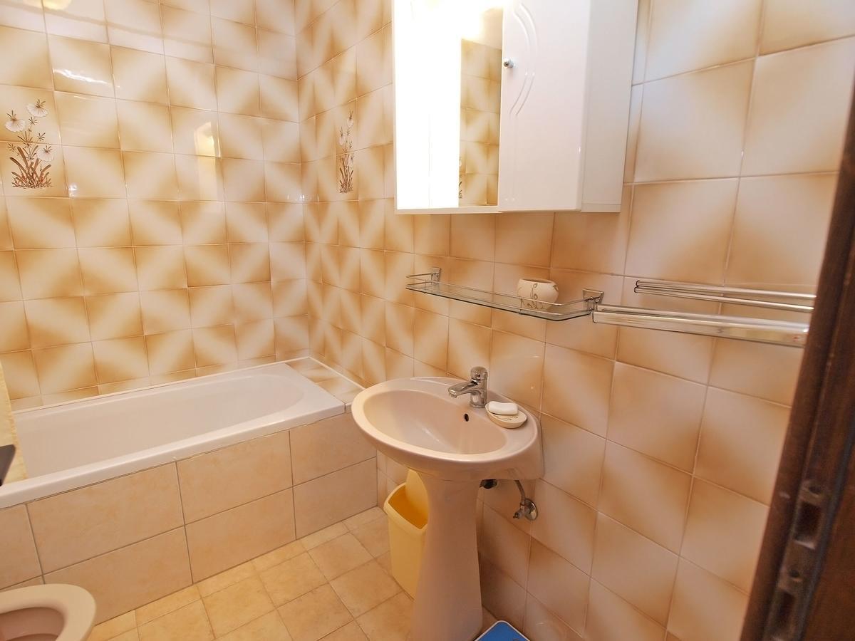 Apartments Ivan 41 Pula Bagian luar foto