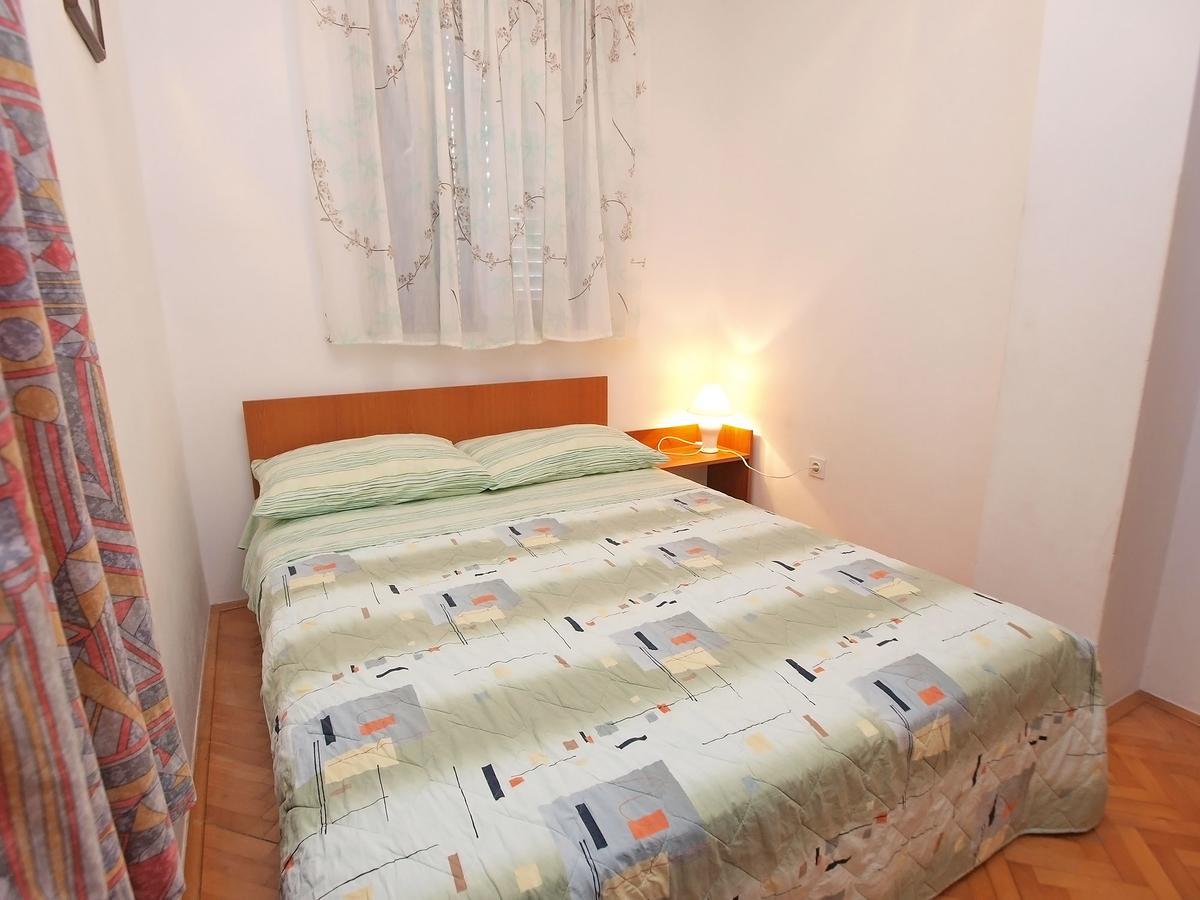 Apartments Ivan 41 Pula Bagian luar foto