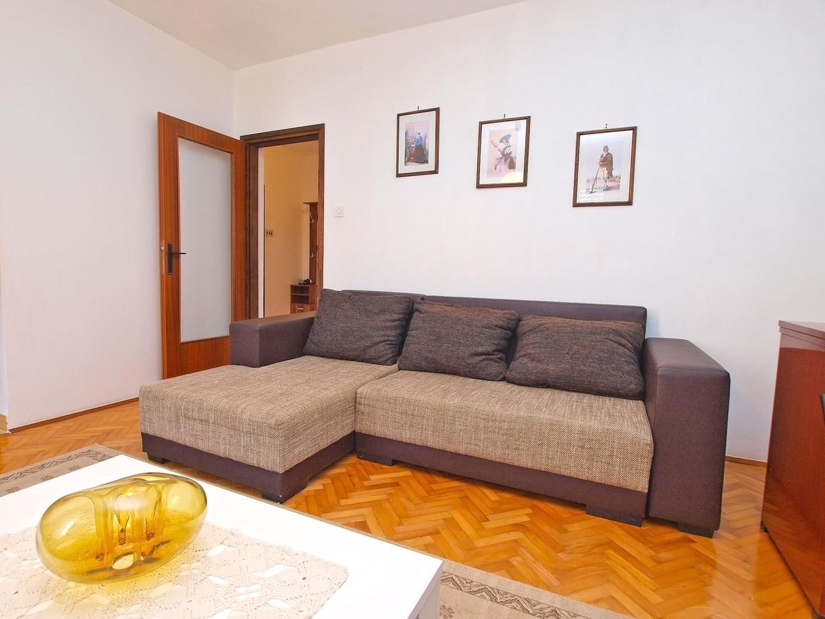 Apartments Ivan 41 Pula Bagian luar foto