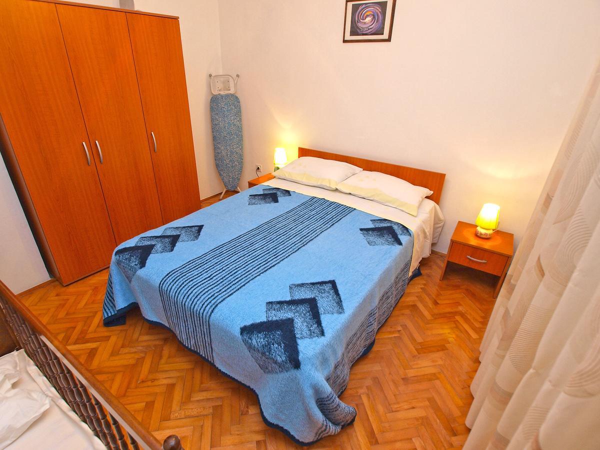 Apartments Ivan 41 Pula Bagian luar foto