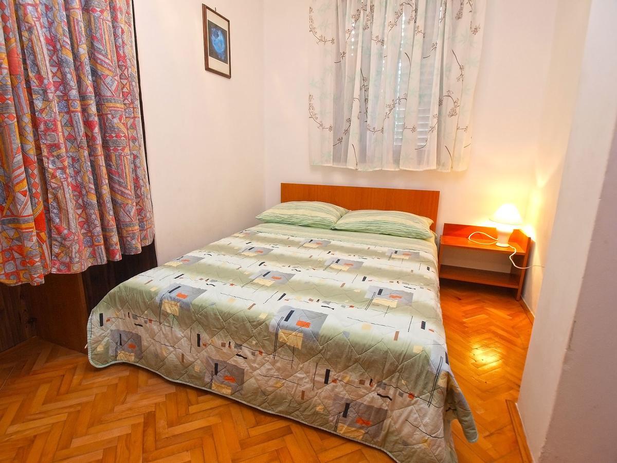 Apartments Ivan 41 Pula Bagian luar foto
