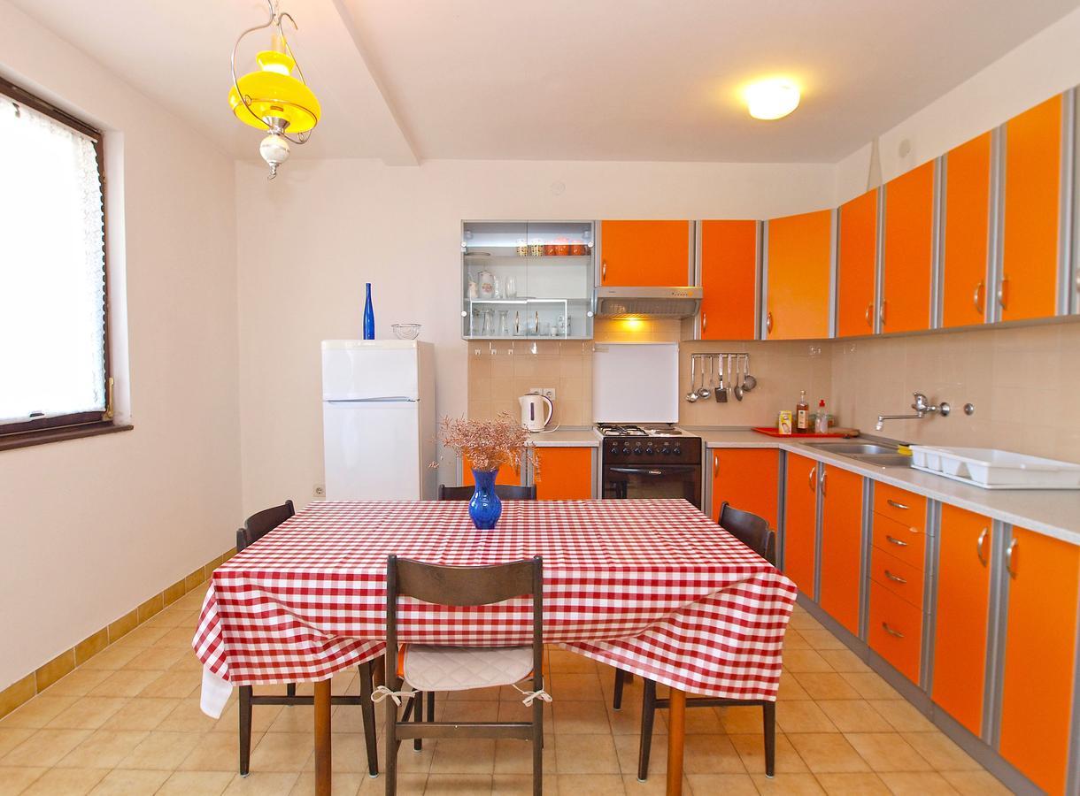 Apartments Ivan 41 Pula Bagian luar foto